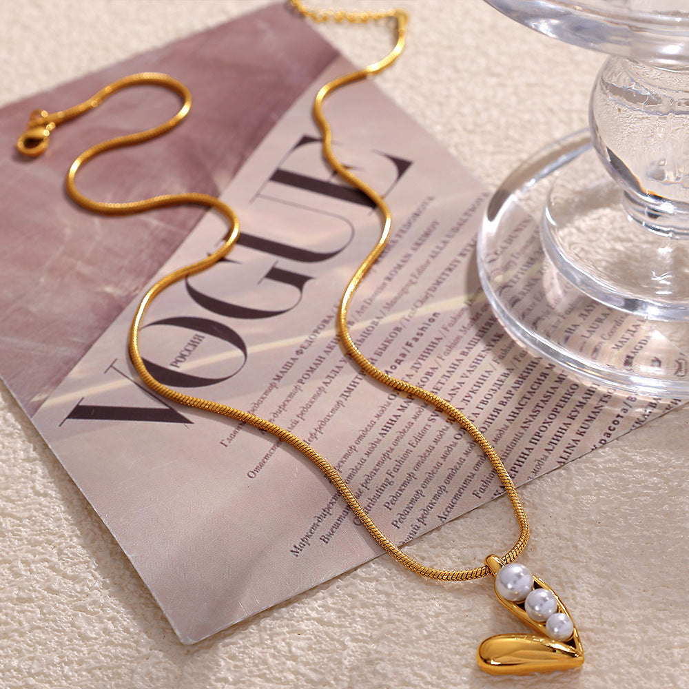 Stainless Steel Commuter's All-matching Special-interest Design Advanced Cold Wind Ladies Clavicle Chain