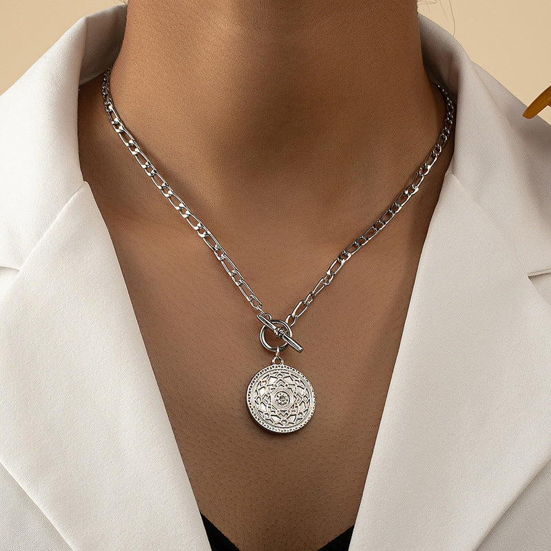 Minimalist Pendant Necklace - Premium Geometric Metal Tag Design In Gold & Silver, Dainty Layered Chain, Trendy Ins Aesthetic Collarbone Jewelry