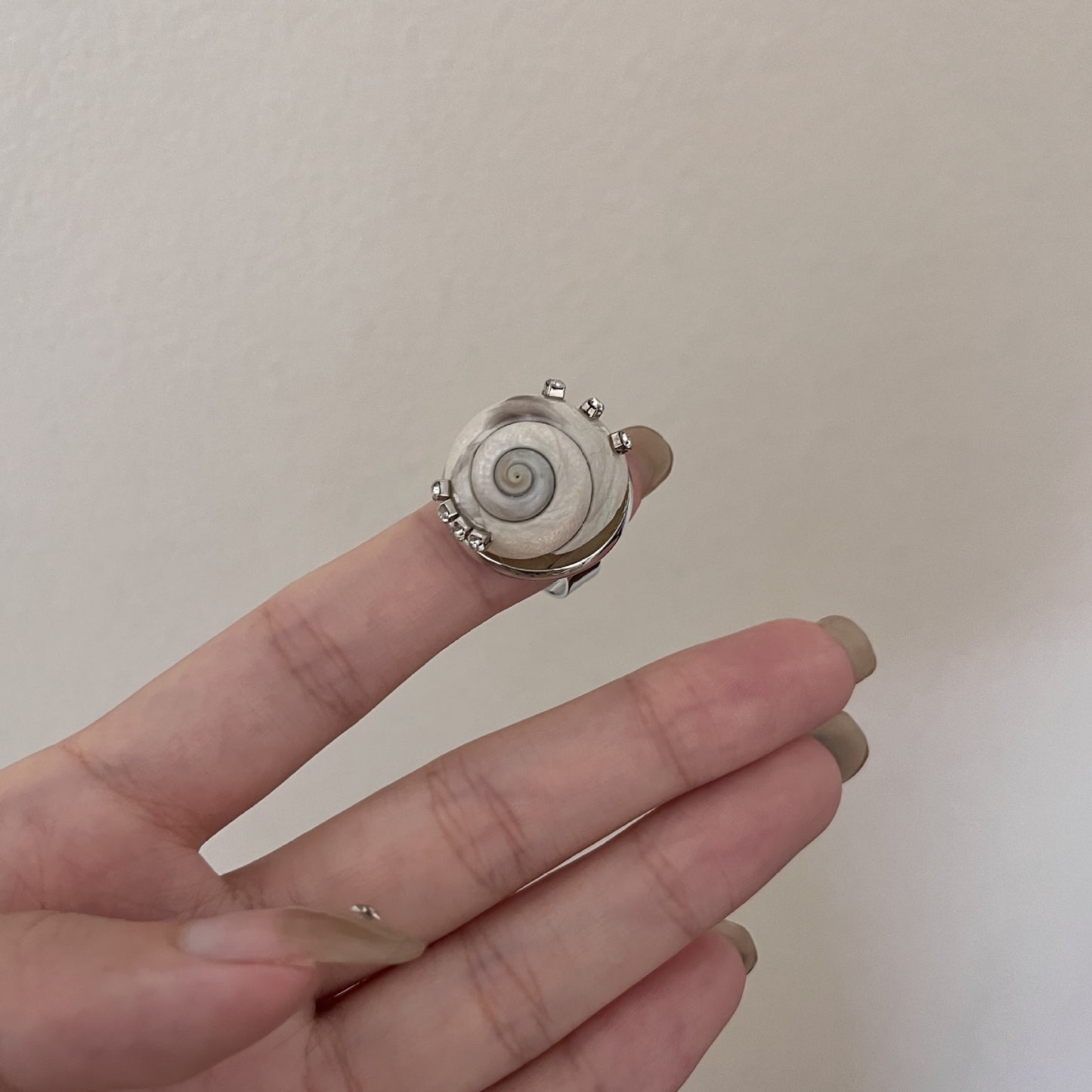 Vacation Style Snail Shell Wide Round Ring
